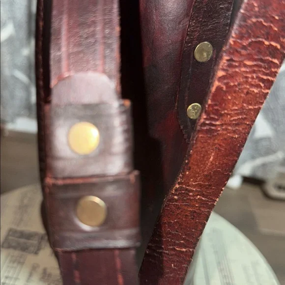 Vintage Tooled Leather Double Wine Bottle Carrying Case - Picture 13 of 16